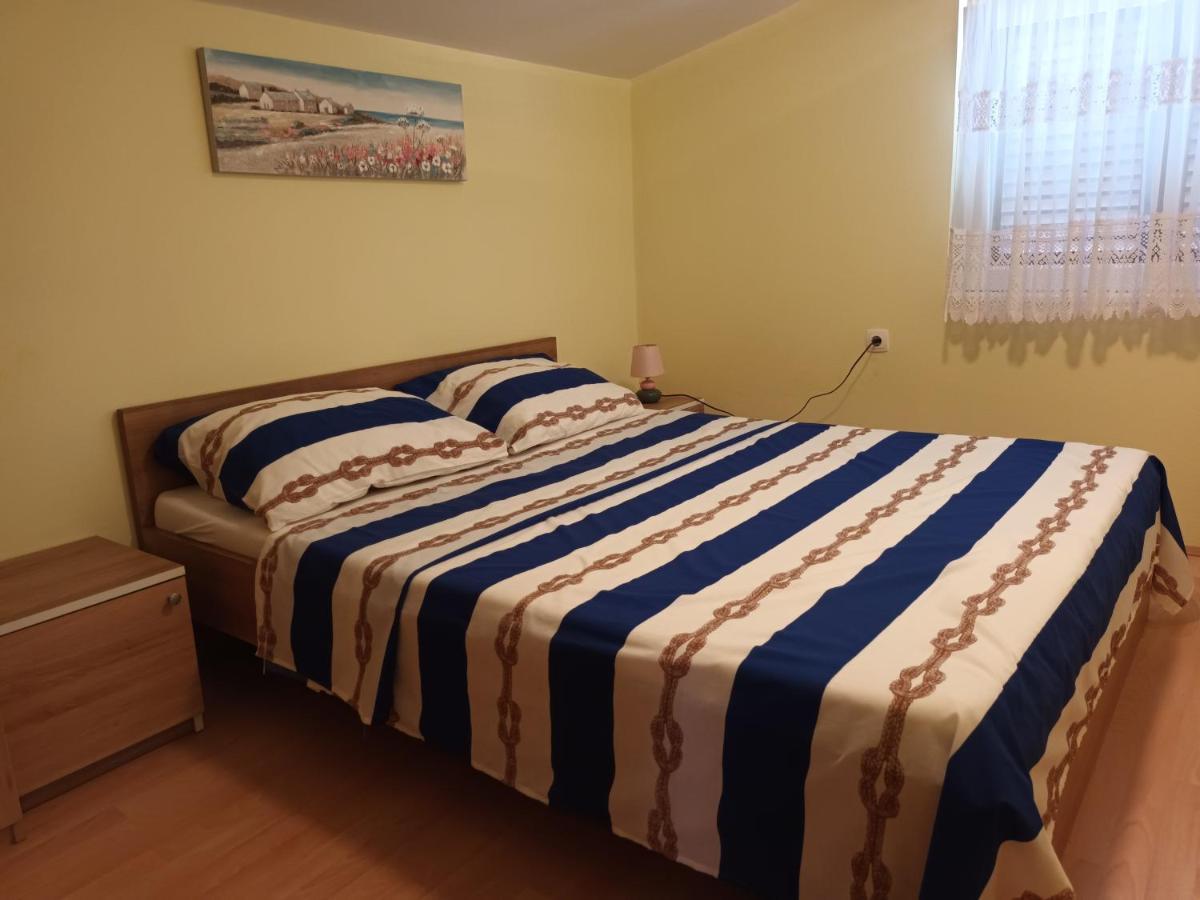 Apartman Zlata Apartment Vir Exterior photo